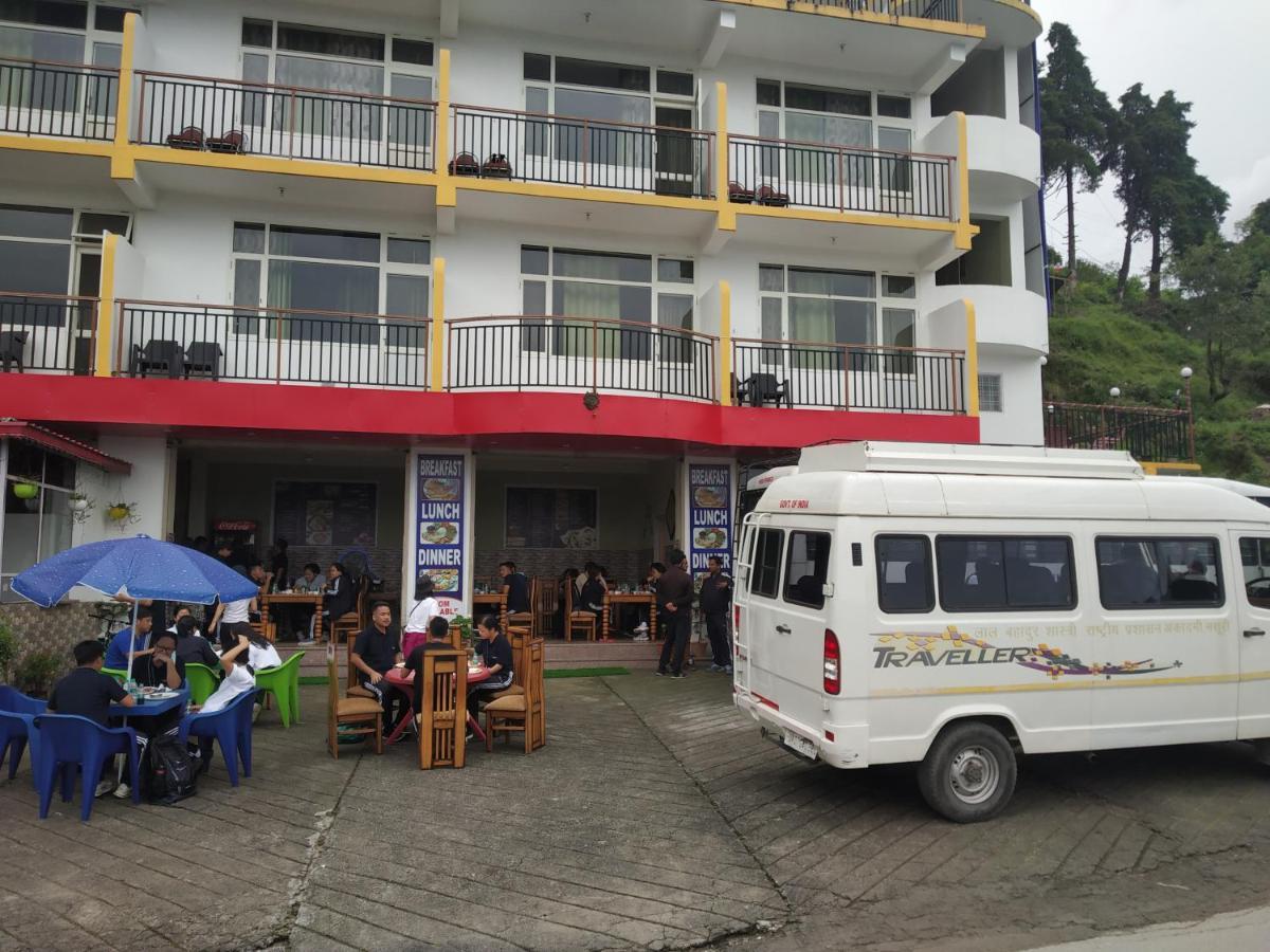 Royal Breeze Hotel & Restaurant Received Most Rated Traveller Award Property For Year 2023-2024 !! Mussoorie Exteriér fotografie